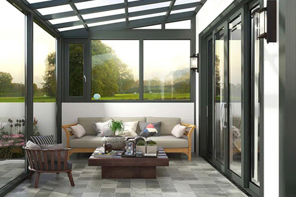陽光房怎么隔熱？這里是軍人品質，服務可靠的建筑隔熱膜！